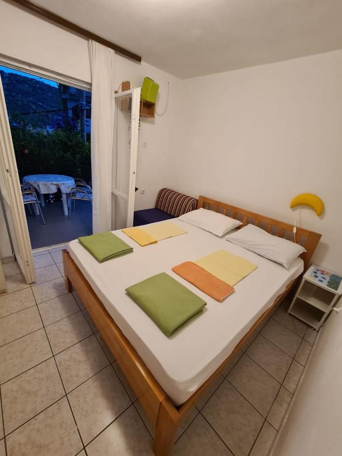 Apartments Iva I Marko Маріна Екстер'єр фото